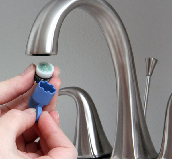 Tháo thiết bị sục khí