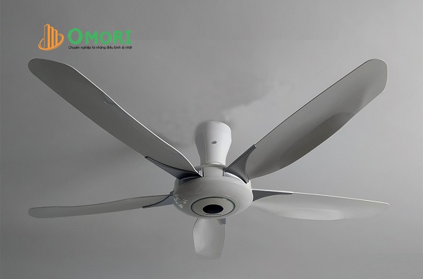 quạt trần panasonic 5 cánh