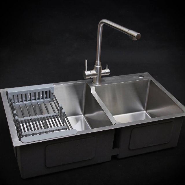 bon-rua-bat-duc-nguyen-khoi