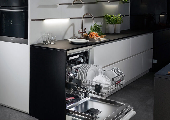 may-rua-bat-bosch-co-rua-duoc-xoong-noi-khong-2