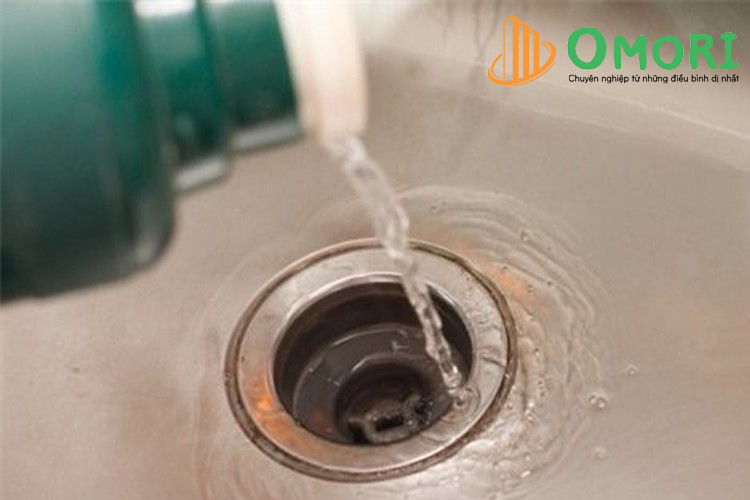 cam-tay-nhung-meo-xu-ly-chau-rua-bat-bi-tac-5