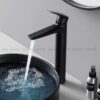 VÒI RỬA MẶT TOZU ĐEN CAO T2212CFL11H