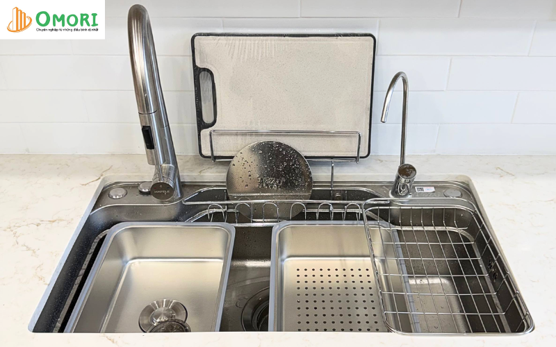 Chậu rửa bát 1 hố inox 304 cao cấp thì nên lắp kiểu gì?